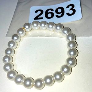Larger sized pearl bracelet.  NWOT